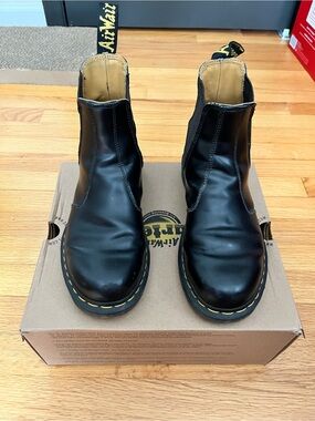 Doc Martens Chelsea Boots